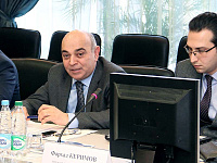 Выступает заместитель Председателя ЗАО «Азербайджанские железные дороги» Игбал Алиевич Гусейнов