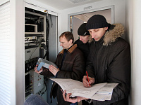 Специалисты Конструкторско-технического центра Белорусской железной дороги проводят тестирование электрооборудования дизель-поезда ДП-1 на отсутствие теле- и радиопомех