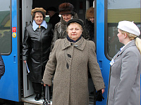 Первые пассажиры поезда региональных линий бизнес-класса во время символического проезда и осмотра участка Бобруйск-Осиповичи.