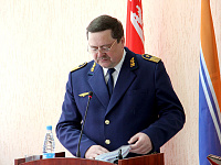 С докладом выступает начальник службы пути Белорусской железной дороги Геннадий Феськов