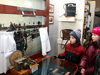 Участникам мероприятия и местным жителям была представлена возможность ознакомиться с музейными экспонатами Белорусской железной дороги
