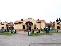 Вокзал станции Погодино после реконструкции. Вид со стороны привокзальной площади