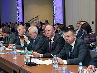 Во время работы пленарного заседания «Сопряжение транспортно-логистической системы Беларуси с Экономическим поясом Шелкового пути»
