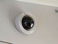 Внешние и внутренние видеокамеры позволяют машинисту видеть обстановку вокруг состава и в пассажирском салоне