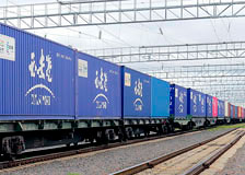 Belarusian Railway ensures timely handling and terminalling of the first container train from China to Europe according to a full-time schedule