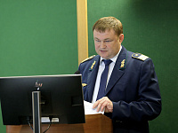 С докладом выступает начальник службы по управлению государственным имуществом Юковский В.В.